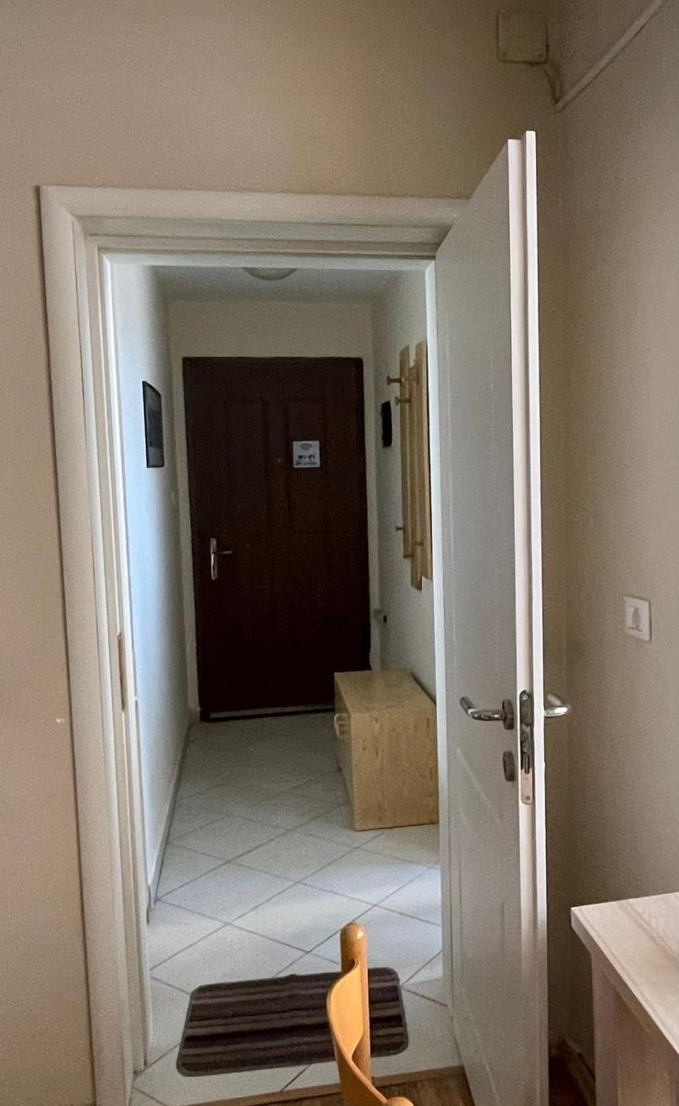 Vintage Apartment In Center Tirana Buitenkant foto