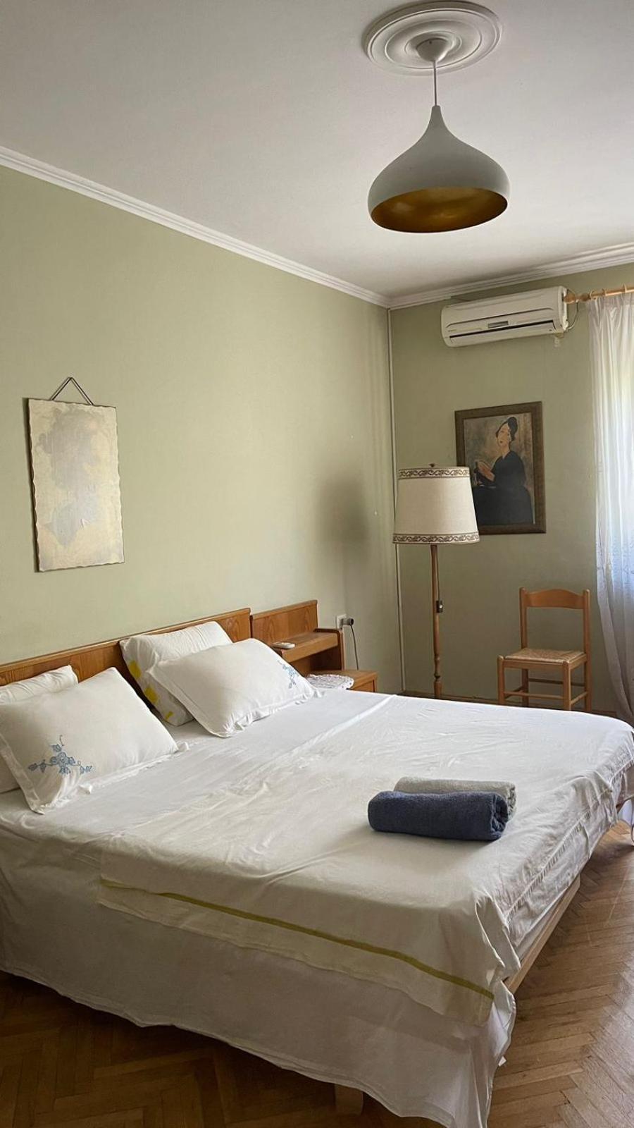Vintage Apartment In Center Tirana Buitenkant foto